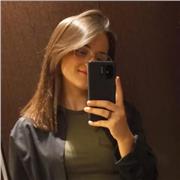 Universitaria con ESO y bachillerato. 
Clases de primaria y ESO . 
Clases para principiantes de piano.